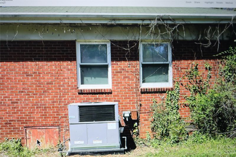 4347 Castleton Rd, Charlotte, NC 28211
