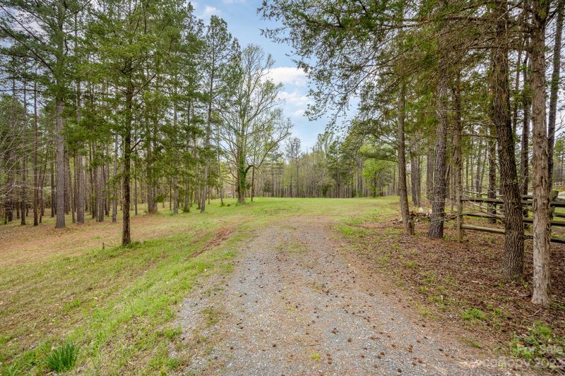 223 Windmill Ln, Waxhaw, NC 28173