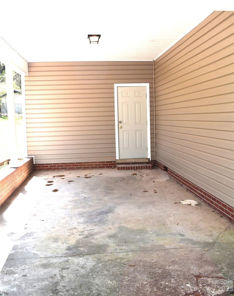 907 E Harrison Ave, Gastonia, NC 28054