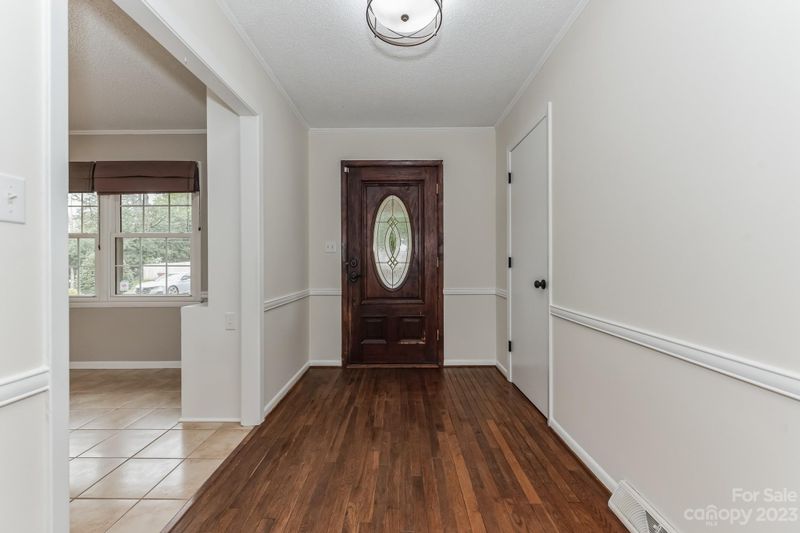 577 Foxwood Dr, Concord, NC 28025