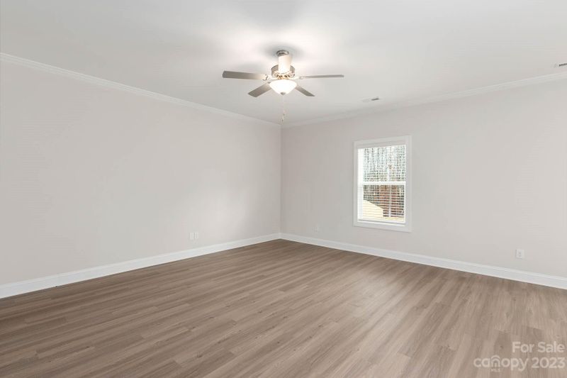 104 N Sina St, Troutman, NC 28166