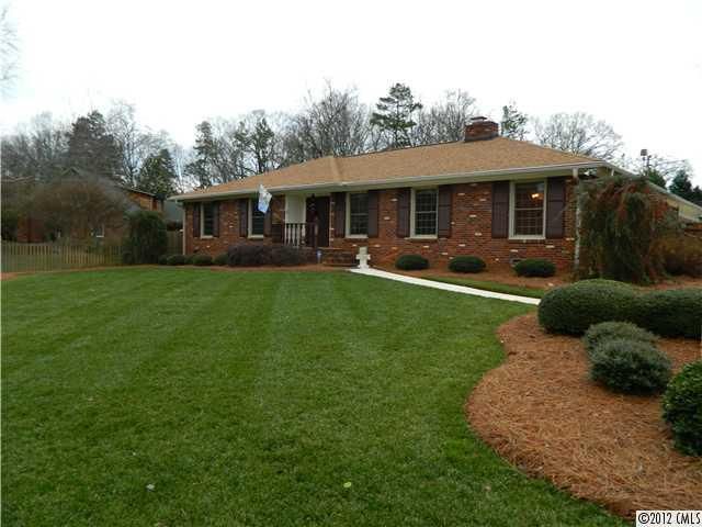5428 Lansing Dr, Charlotte, NC 28270