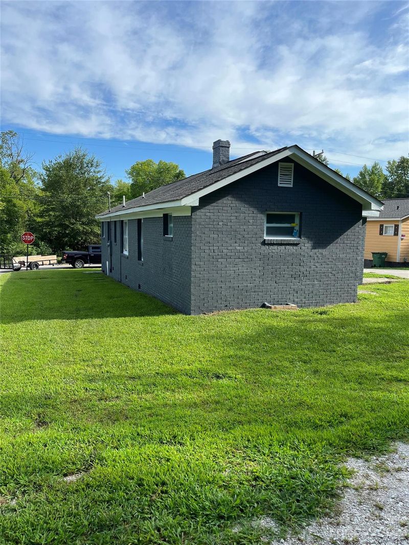 407 Ruth St, Lancaster, SC 29720