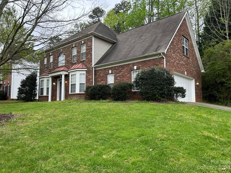 8121 Lockman Ln, Charlotte, NC 28269