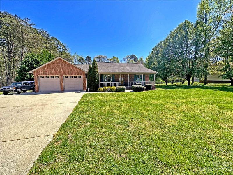 3354 Caldwell Cir, Iron Station, NC 28080