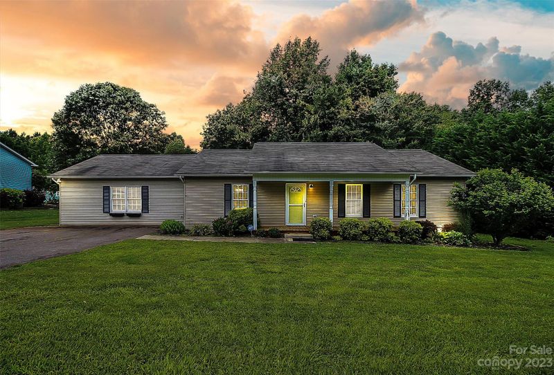 2963 Blackburn School Rd, Newton, NC 28658