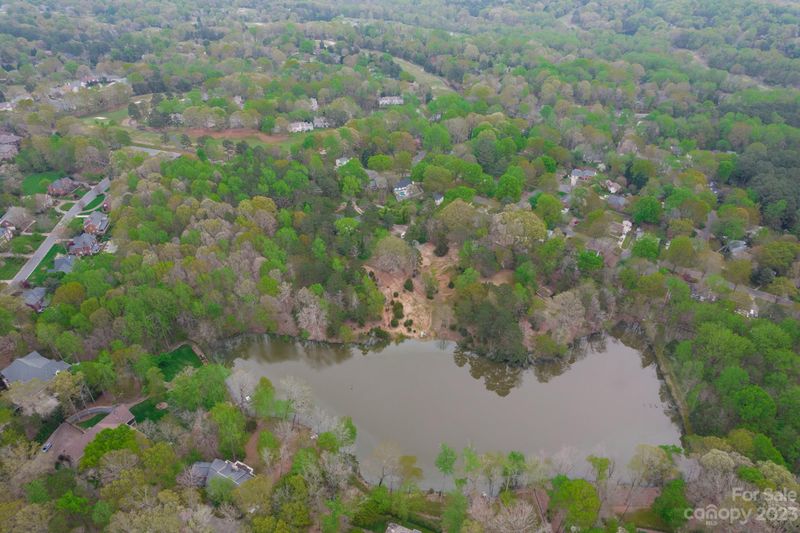 8528 Strawberry Ln, Charlotte, NC 28277