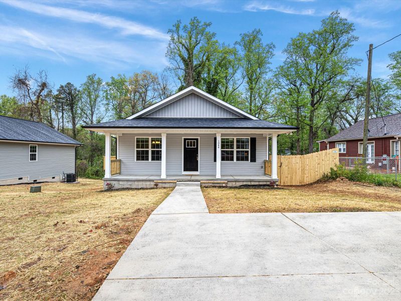 1044 Ridge Ave, Gastonia, NC 28052