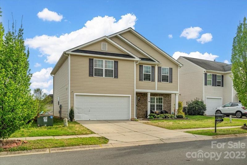 1713 Eastway Dr, Dallas, NC 28034