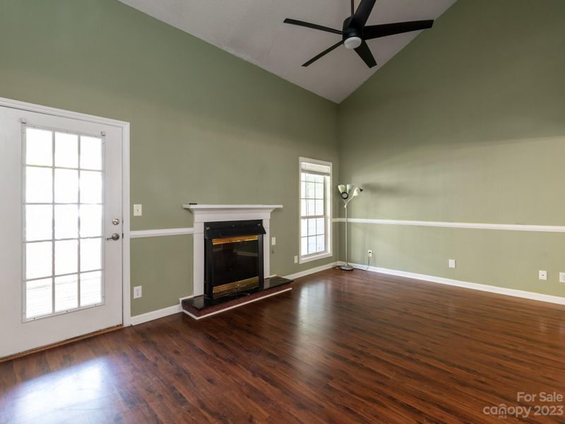 6027 Pinebark Ct, Charlotte, NC 28212