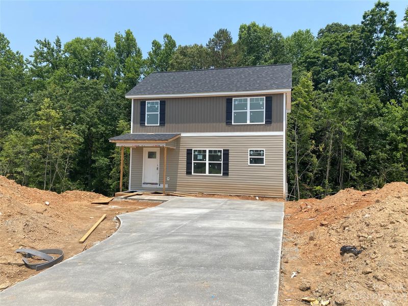 824 Constitution Ave, Newton, NC 28658