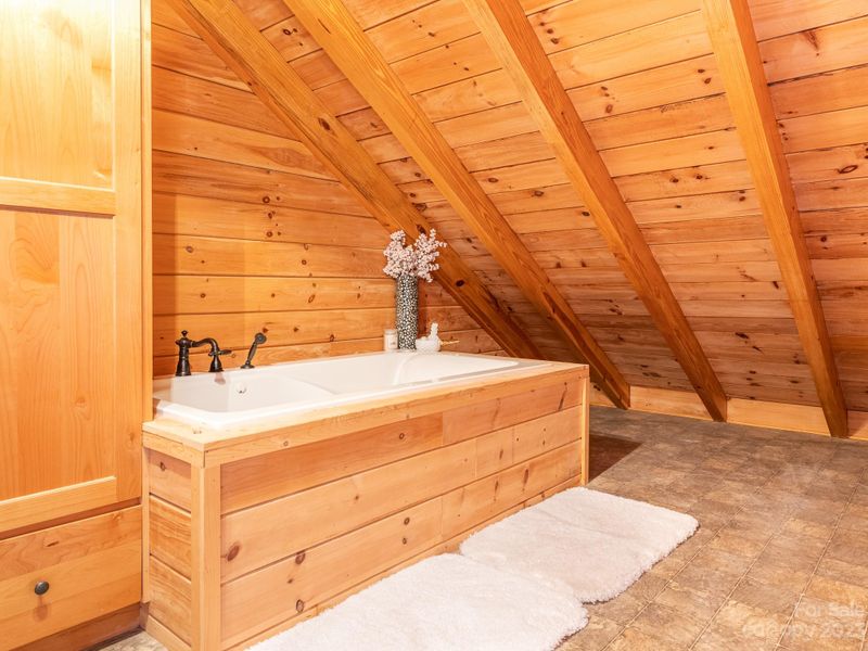 623 Batchelor Dr, Blacksburg, SC 29702