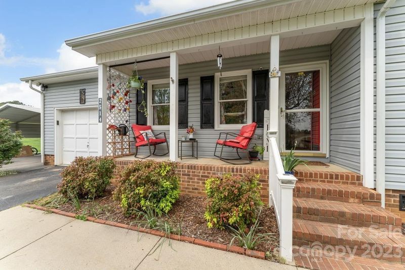 2514 Claremont Rd, Newton, NC 28658