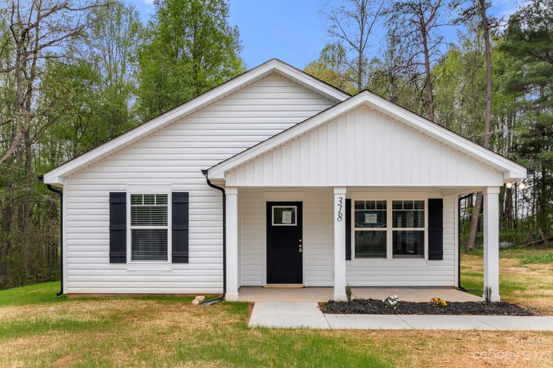 318 Springhill Ln, Maiden, NC 28650
