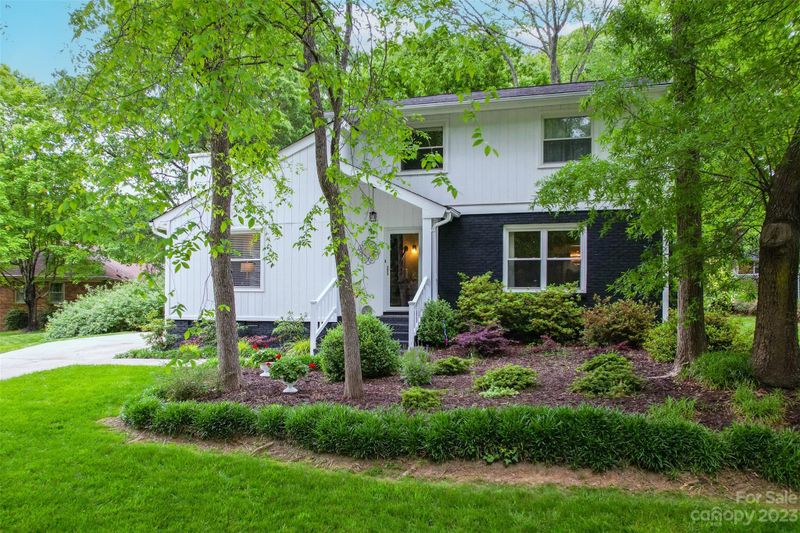 2034 Knickerbocker Dr, Charlotte, NC 28212
