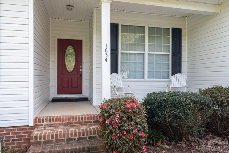 1634 Warwick Ct, Lincolnton, NC 28092
