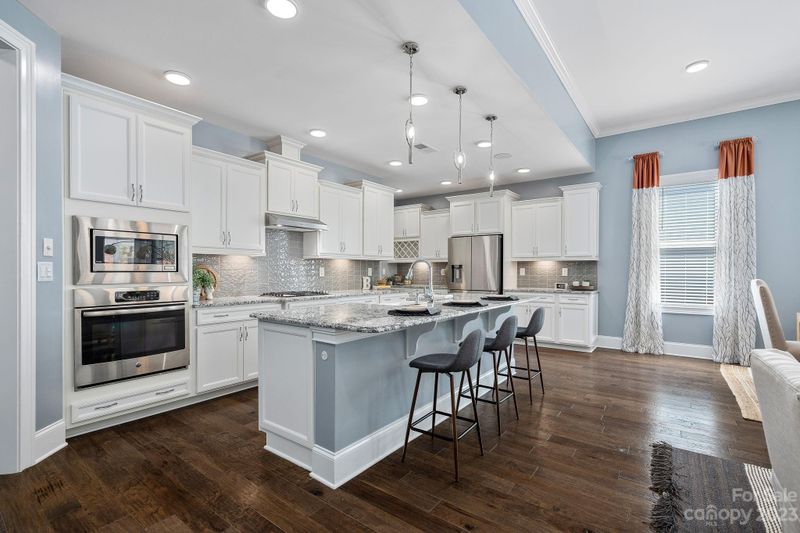6509 Shoff Cir, Charlotte, NC 28215