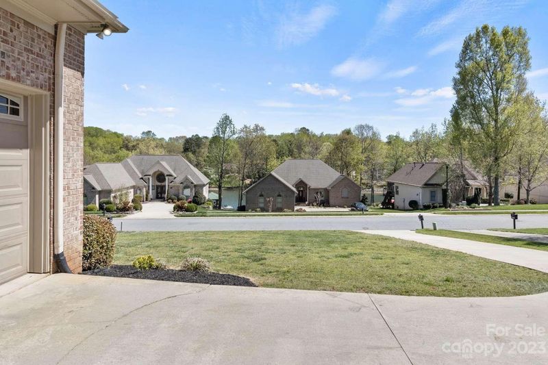 2469 Smith Harbour Dr, Denver, NC 28037