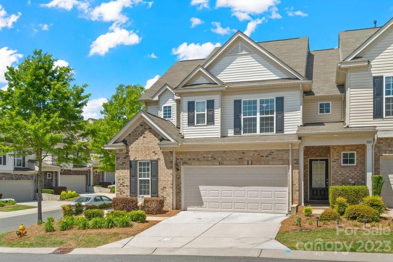 5103 Mount Clare Ln, Charlotte, NC 28210