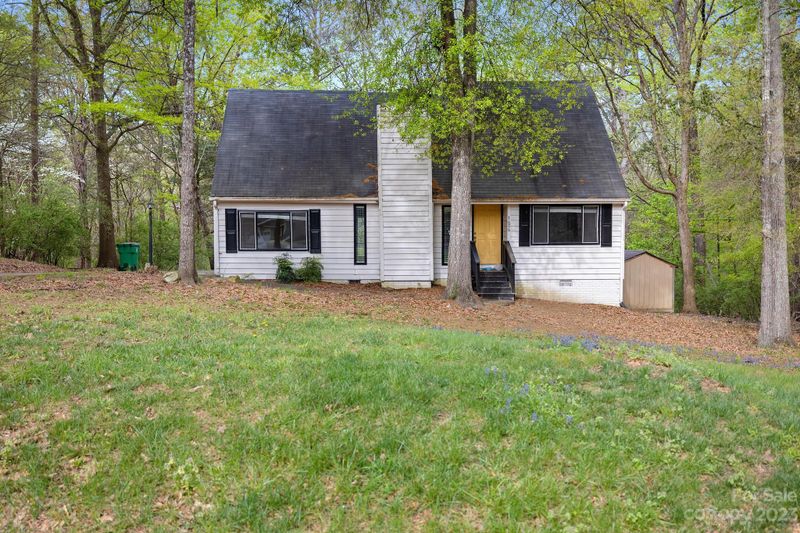 7606 Deer Falls Ln, Charlotte, NC 28226