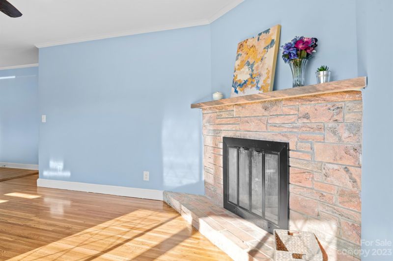 2103 Travis Rd SE, Conover, NC 28613