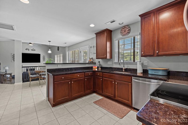 7538 Natalie Commons Dr, Denver, NC 28037