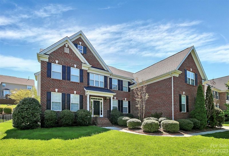 7723 Woodmere Dr, Harrisburg, NC 28075
