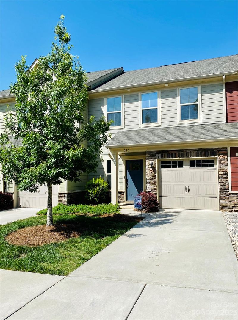 515 Park Meadows Dr, Matthews, NC 28104