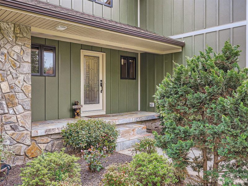 275 Lockhard Cir, Troutman, NC 28166