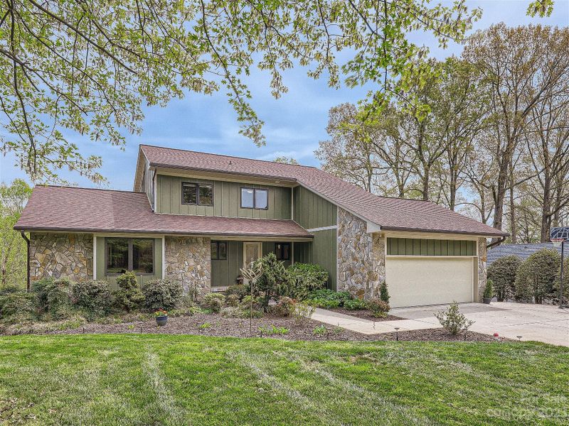 275 Lockhard Cir, Troutman, NC 28166