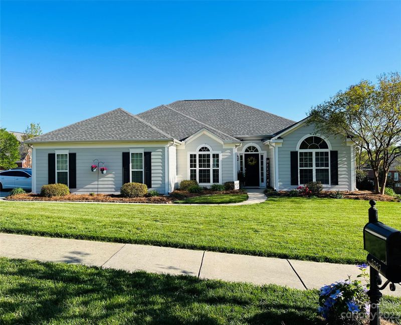 3982 Langtree Dr, Harrisburg, NC 28075