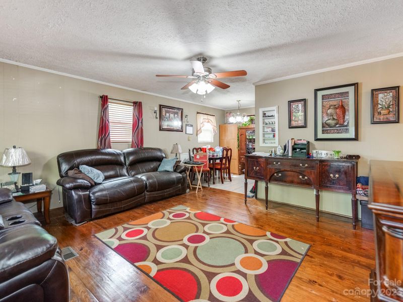 703 North Dr, Cherryville, NC 28021