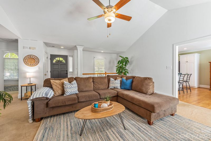 7016 Cheyenne Dr, Charlotte, NC 28262