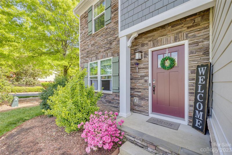 1203 Longwall Ln, Matthews, NC 28105