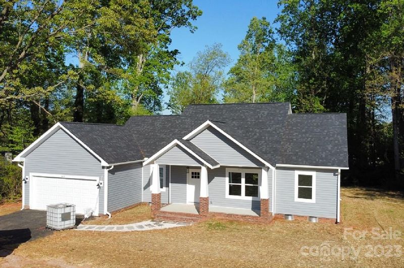 1415 Azalea Ave, Kannapolis, NC 28081