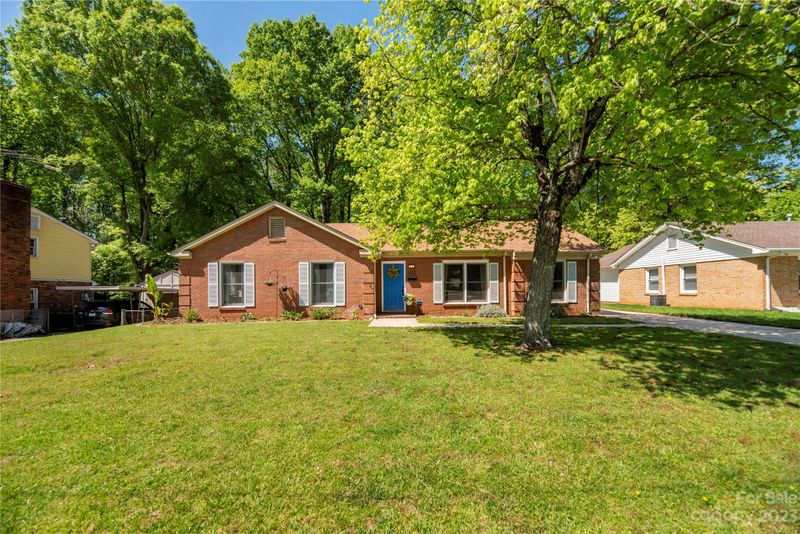 1222 Allenbrook Dr, Charlotte, NC 28208