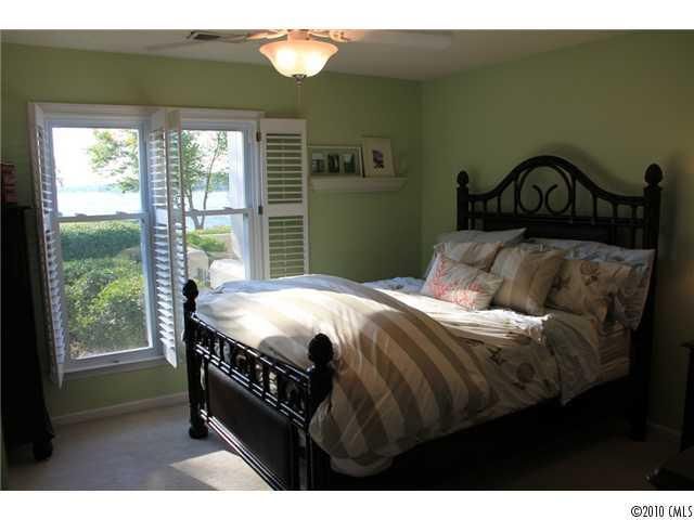 18555 Vineyard Point Ln #46, Cornelius, NC 28031