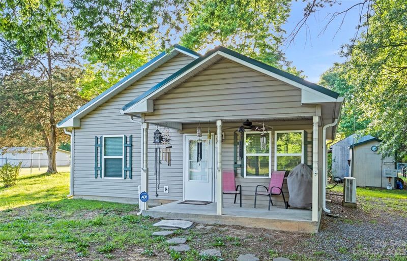 915 Harper Rd, Gastonia, NC 28056