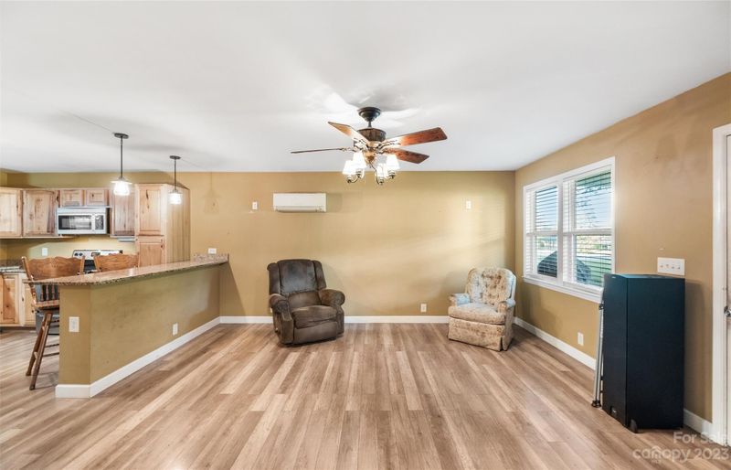 915 Harper Rd, Gastonia, NC 28056