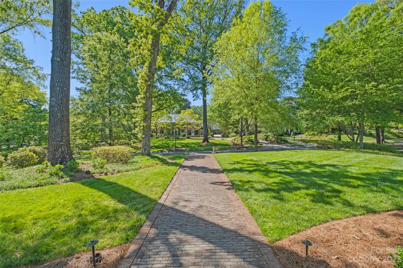 1515 Dilworth Rd, Charlotte, NC 28203