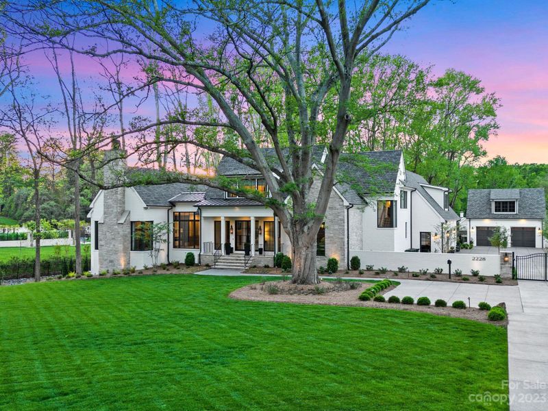 2228 Sharon Ln, Charlotte, NC 28211
