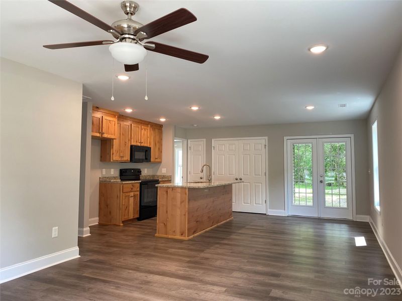 205 W Clairborne St, Blacksburg, SC 29702