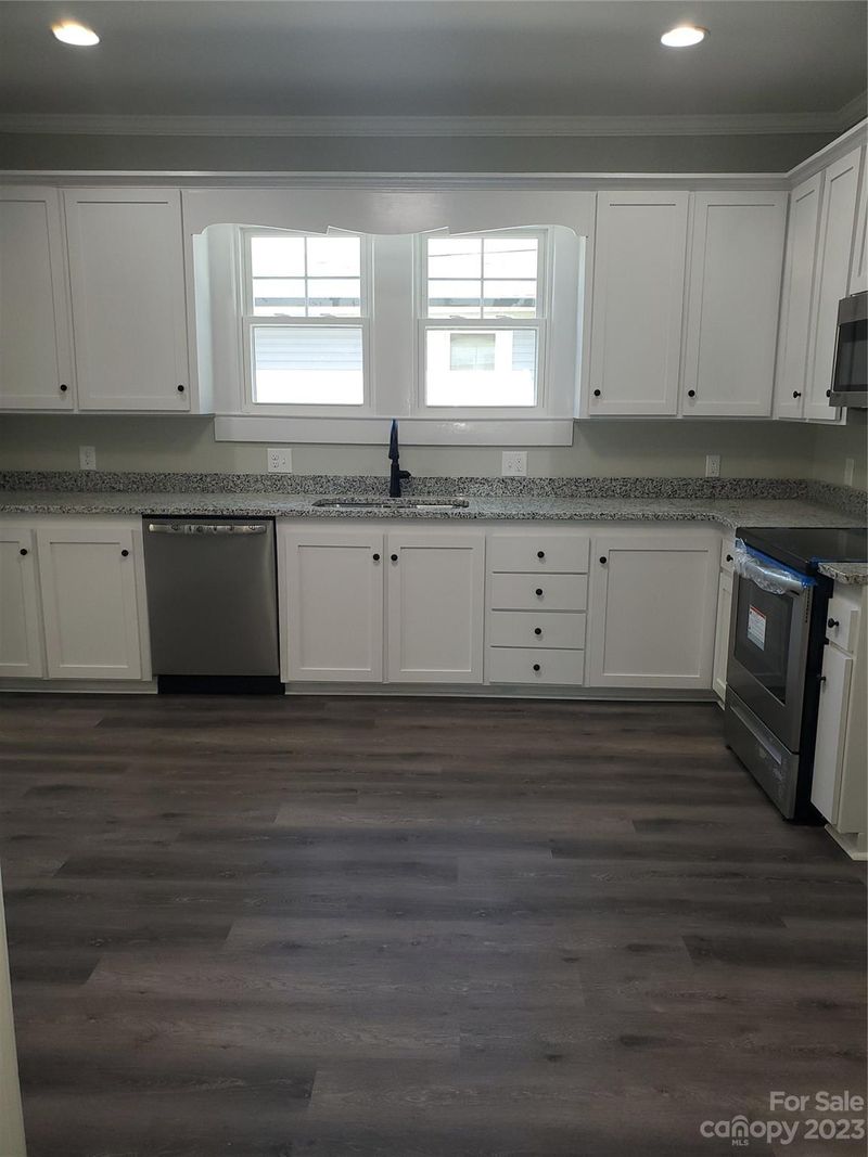 407 N East Ave, Kannapolis, NC 28083