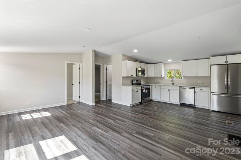268 Hemlock Rd, Cleveland, NC 27013