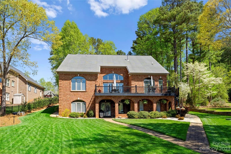 175 Eagle Chase Ln, Troutman, NC 28166