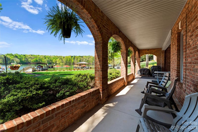 175 Eagle Chase Ln, Troutman, NC 28166