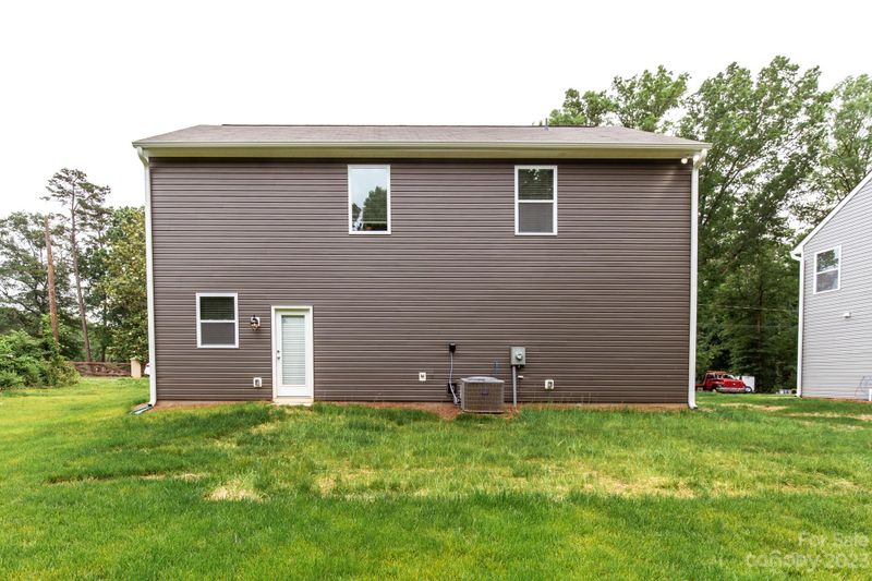 2820 Capitol Dr, Charlotte, NC 28208