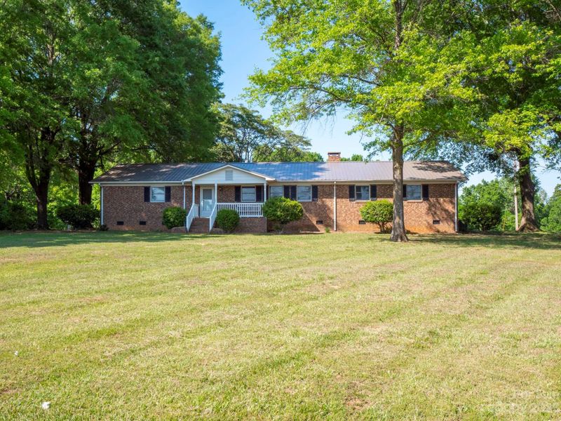 8313 White Store Rd, Marshville, NC 28103