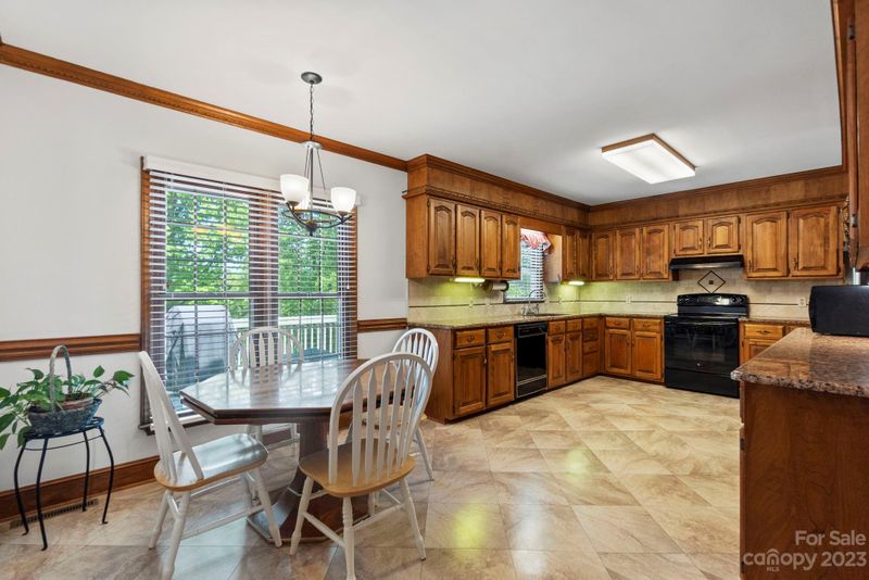 203 Spaniel Dr, Concord, NC 28025