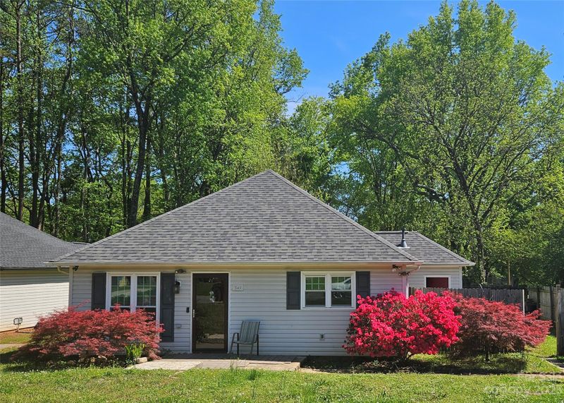 545 Porter St, Charlotte, NC 28208